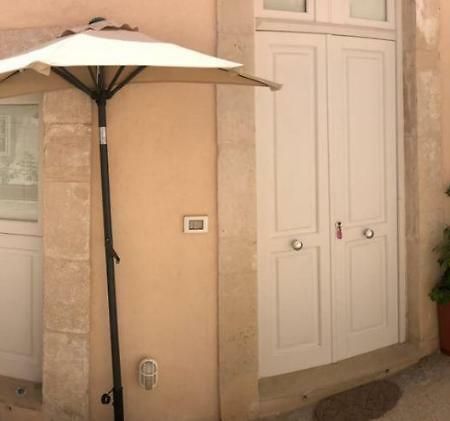 La Casetta Di Ortigia Syrakus Exterior foto