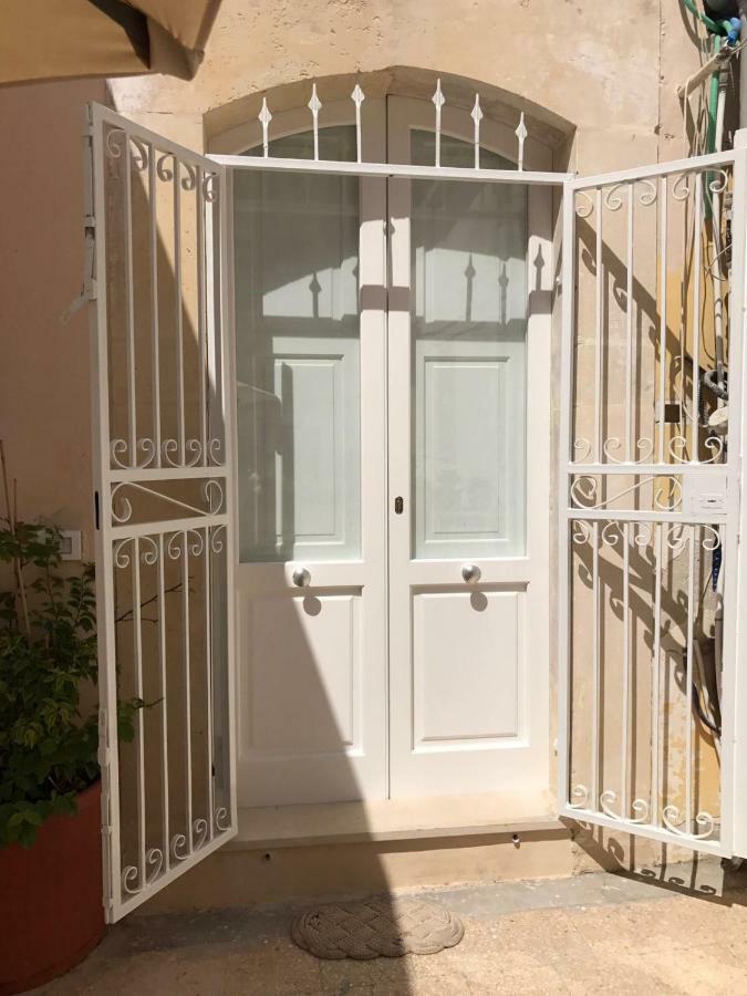 La Casetta Di Ortigia Syrakus Exterior foto